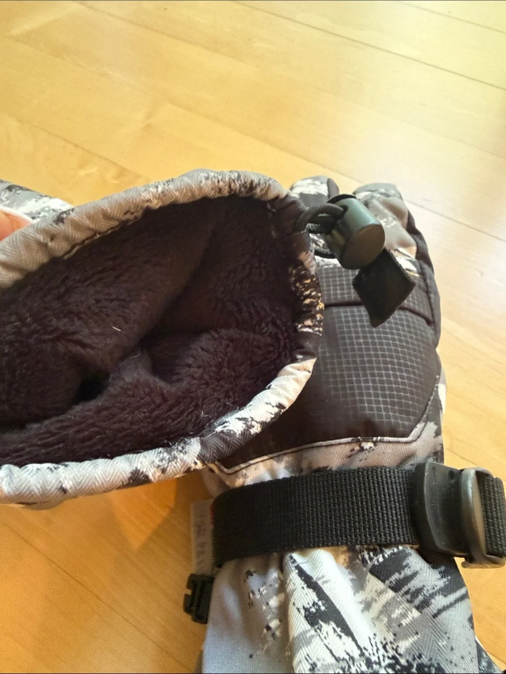Kids’ Insulated Black and Gray Winter Gloves